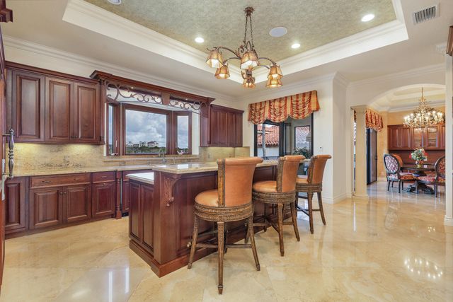 16904 S Passage S, Jupiter, FL 33477