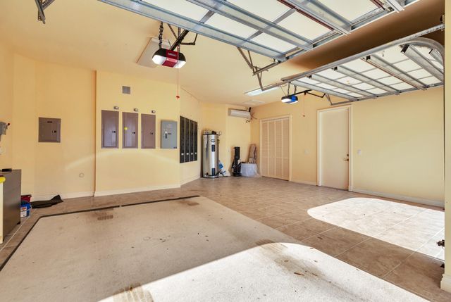 16904 S Passage S, Jupiter, FL 33477