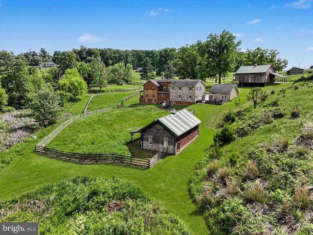 4941 WALTERS HATCHERY RD, Spring Grove, PA 17362
