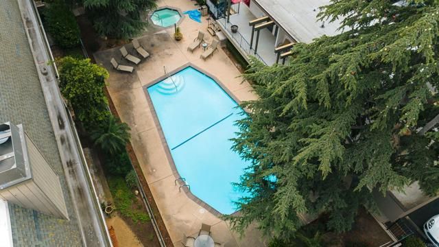 2537 Navarra Drive 9-B, Carlsbad, CA 92009