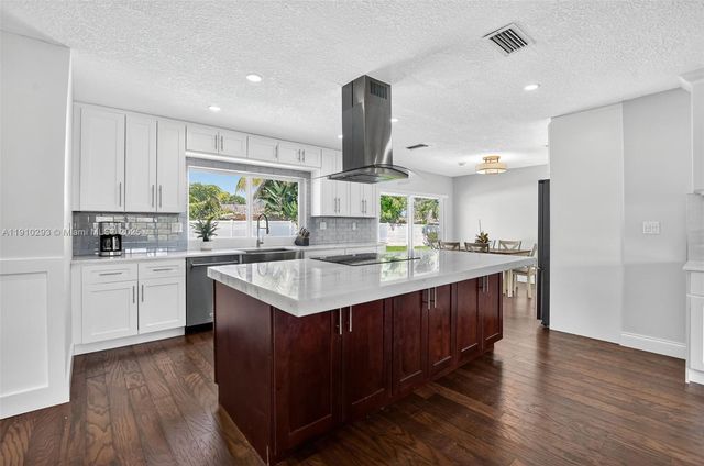 5660 Golfway Dr 0, Boca Raton, FL 33433