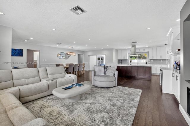 5660 Golfway Dr 0, Boca Raton, FL 33433