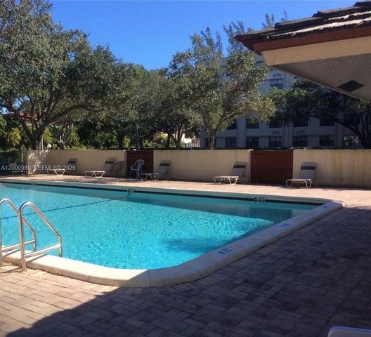 2501 Riverside Drive 207-A, Coral Springs, FL 33065