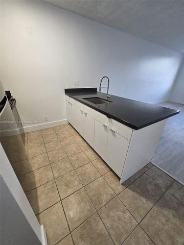 2501 Riverside Drive 207-A, Coral Springs, FL 33065