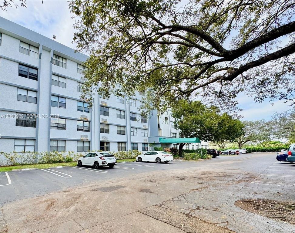 2501 Riverside Drive 207-A, Coral Springs, FL 33065