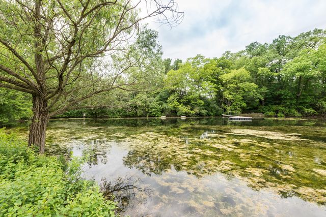 718 Watersedge Drive, Ann Arbor, MI 48105