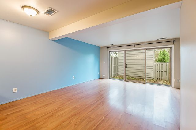718 Watersedge Drive, Ann Arbor, MI 48105