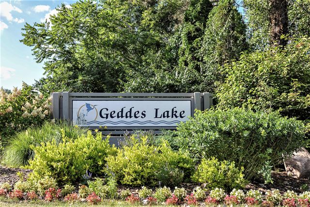 718 Watersedge Drive, Ann Arbor, MI 48105