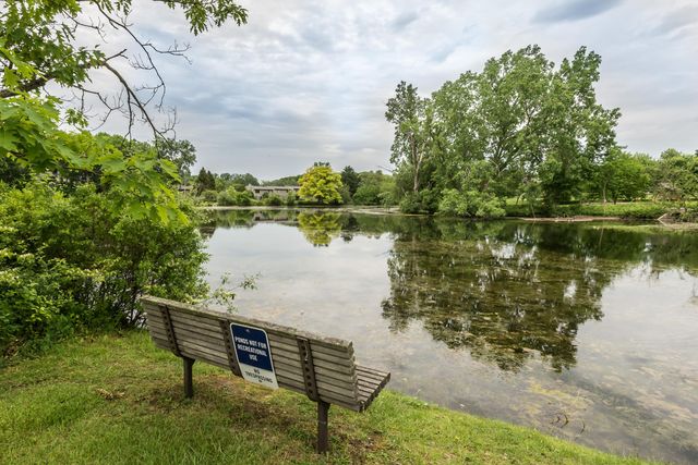 718 Watersedge Drive, Ann Arbor, MI 48105
