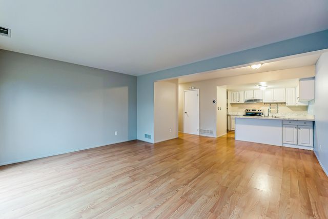 718 Watersedge Drive, Ann Arbor, MI 48105