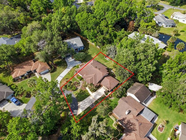 104 PEPPERTREE COURT, Yalaha, FL 34797