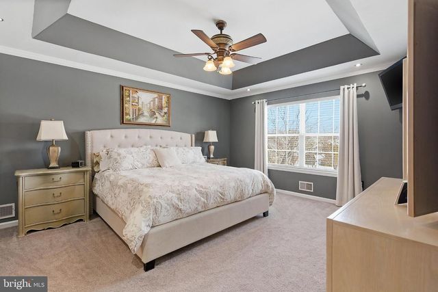 1 EDINBURG CIR, Matawan, NJ 07747