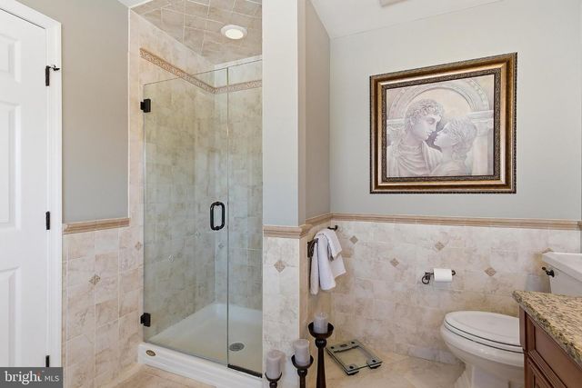 1 EDINBURG CIR, Matawan, NJ 07747