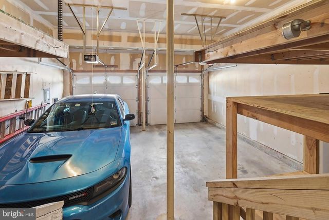 1 EDINBURG CIR, Matawan, NJ 07747