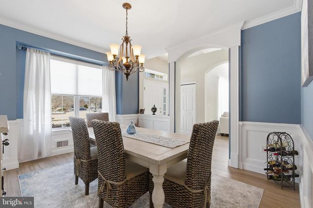 1 EDINBURG CIR, Matawan, NJ 07747