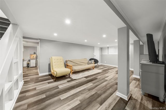 2 Rawlings Drive, Melville, NY 11747