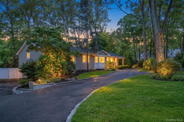 2 Rawlings Drive, Melville, NY 11747