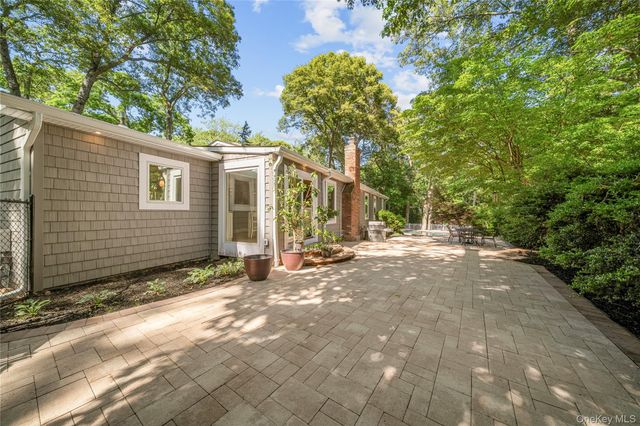 2 Rawlings Drive, Melville, NY 11747