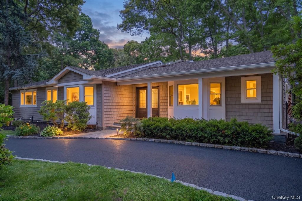 2 Rawlings Drive, Melville, NY 11747