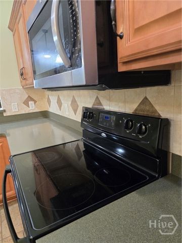232 Peregrine Circle, Richmond Hill, GA 31324