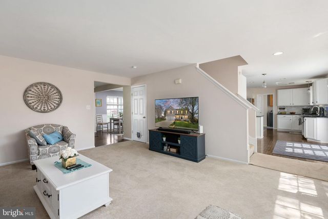 4 GRANITE CT, Fredericksburg, VA 22406