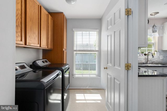 4 GRANITE CT, Fredericksburg, VA 22406