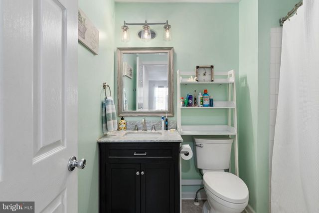 4 GRANITE CT, Fredericksburg, VA 22406