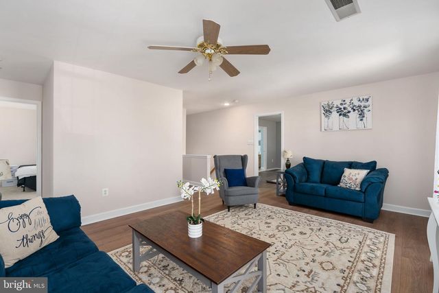 4 GRANITE CT, Fredericksburg, VA 22406