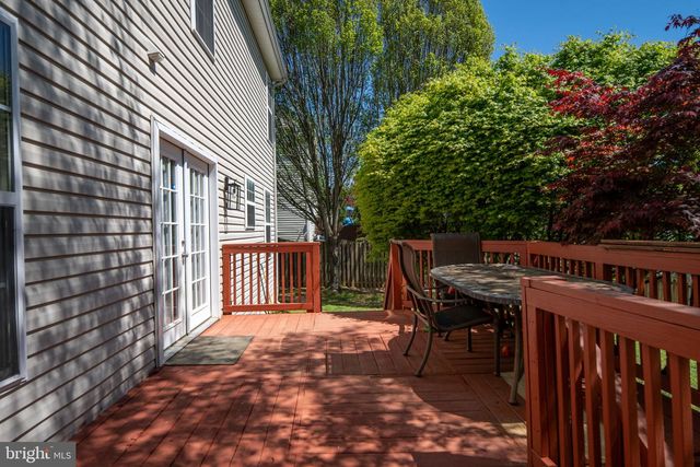 4 GRANITE CT, Fredericksburg, VA 22406