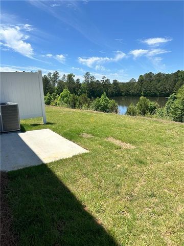 731 Point Place Drive, Loganville, GA 30052