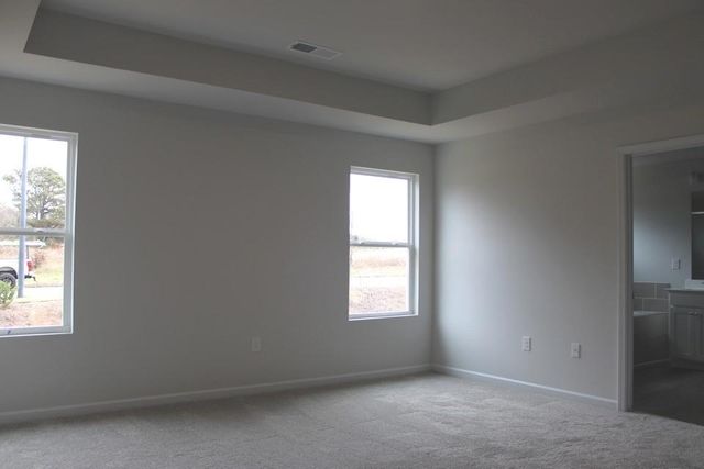 731 Point Place Drive, Loganville, GA 30052