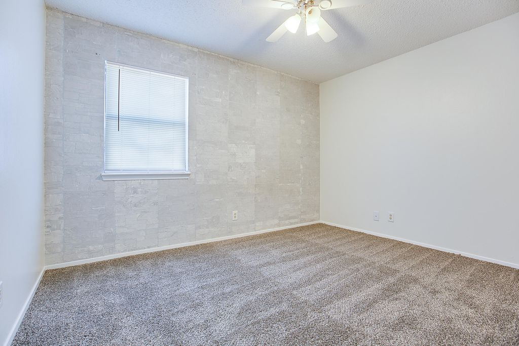 Image 14 of property listing at 806 Van Zandt Street, San Angelo, TX 76905