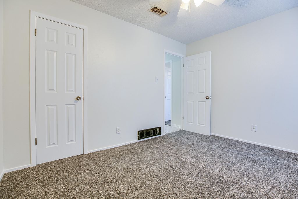 Image 15 of property listing at 806 Van Zandt Street, San Angelo, TX 76905