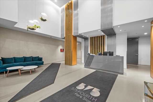 575 4th Ave Apt 3K, New York City, NY 11215