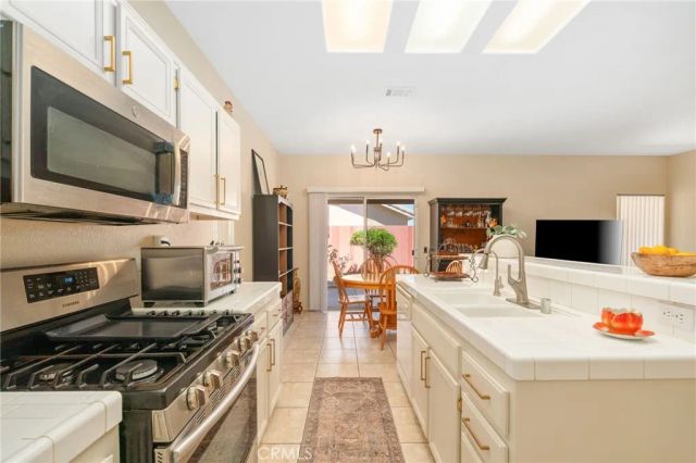 13134 Concord, Victorville, CA 92392