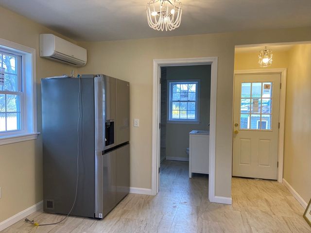 32 Meadow Road, Northborough, MA 01532