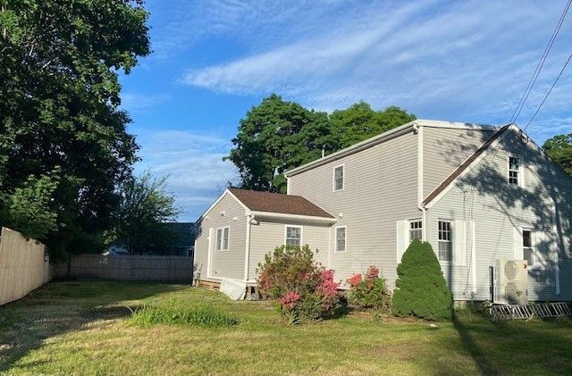 32 Meadow Road, Northborough, MA 01532