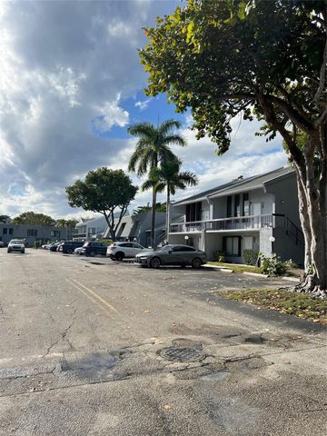 639 N University Drive 17, Plantation, FL 33324