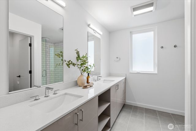 1755 17th Avenue S, Seattle, WA 98144