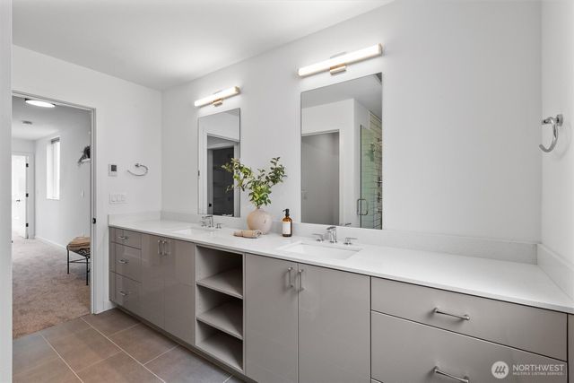 1755 17th Avenue S, Seattle, WA 98144
