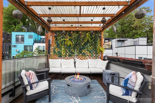 1755 17th Avenue S, Seattle, WA 98144