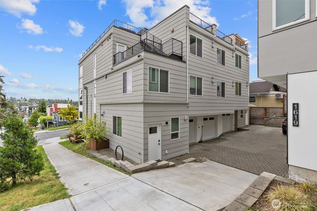 1755 17th Avenue S, Seattle, WA 98144