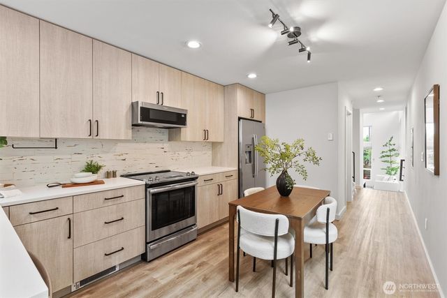 1755 17th Avenue S, Seattle, WA 98144