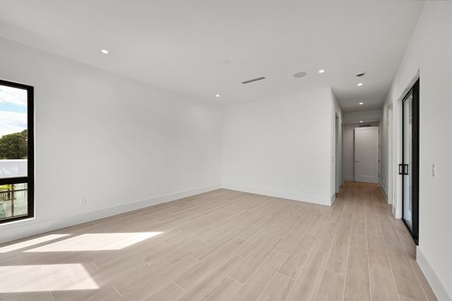 16686 Mosaic Place, Delray Beach, FL 33446