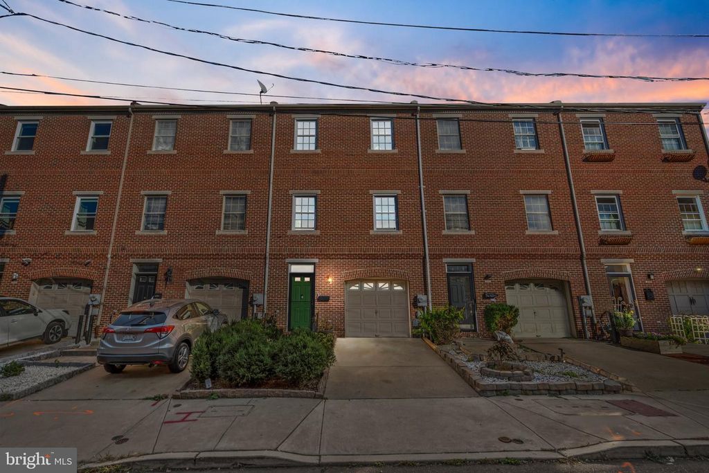 913 N HANCOCK ST, PHILADELPHIA, PA 19123 — photo 2