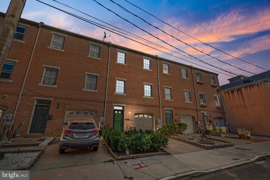 913 N HANCOCK ST, PHILADELPHIA, PA 19123 — photo 3