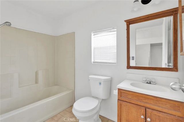 16473 Green Tree 21, Victorville, CA 92395