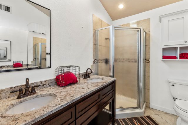 609 Inner Circle, Tool, TX 75143