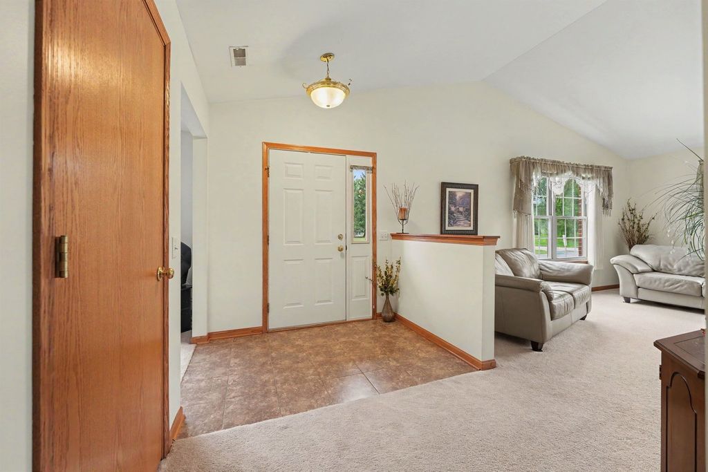 18611 Villa Court, Lansing, IL 60438 — photo 4