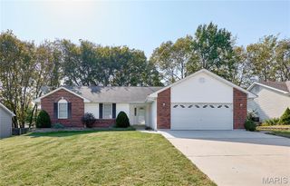 320 Fourbush Court, Winfield, MO 63389